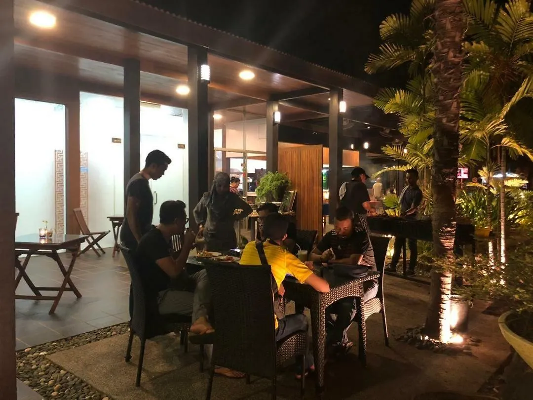 兰卡威热带度假村 浮罗交怡 2*,  马来西亚